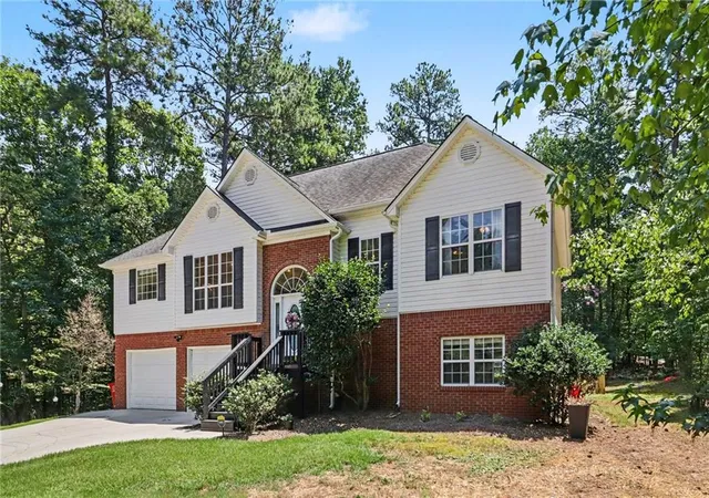 Photo 1 of Single family home for sale at 5220 Woodmont Dr, Villa Rica, GA 30180 | MLS# 7860591 | Listing updated on 2026-10-29