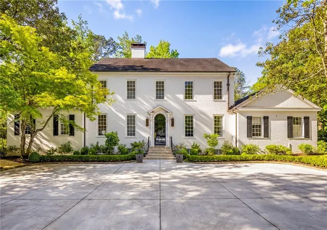 Photo 1 of Sale Pending at 3216 Glen Arden Dr Nw, Atlanta, GA 30305 | MLS# 7770586 | Listing updated on 2026-09-07