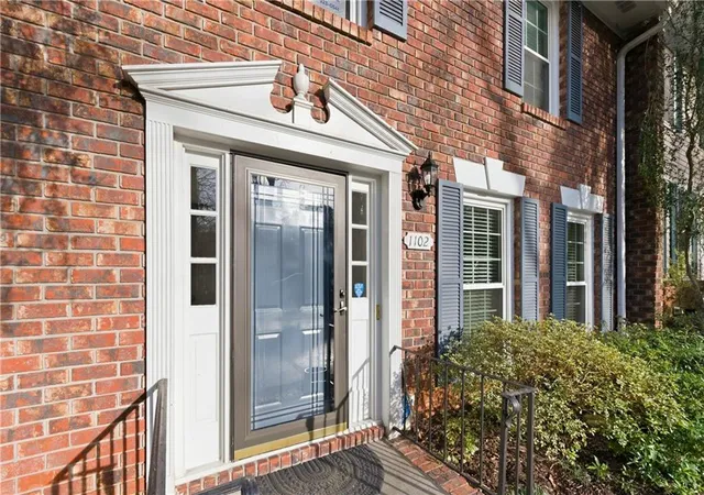 2nd image of 1102 Moorestown Cir, Decatur, GA 30033 | MLS# 7706018