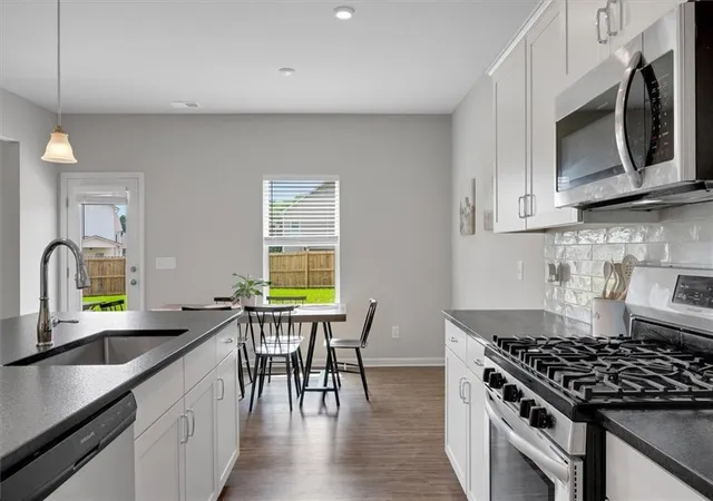 Photo 3 of Single family home for sale at 34 Rock Ft Way Se, Cartersville, GA 30120 | MLS# 7714818 | Listing updated on 2026-08-27