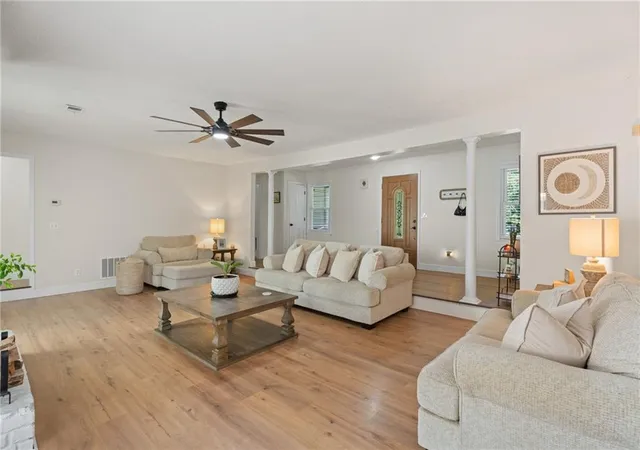 Photo 2 of Single family home for sale at 3525 Rock Fls Dr, Snellville, GA 30039 | MLS# 7824272 | Listing updated on 2026-09-14