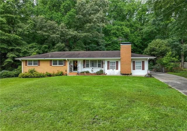 Homes for sale in Lithia Springs, GA | 867 Sinyard Rd, Lithia Springs, GA 30122 | MLS# 7789990
