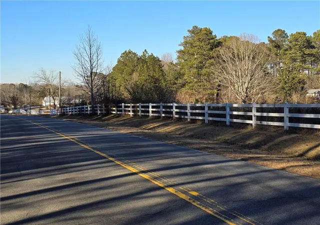 Photo 3 of Sale Pending at 4056 Acworth Due W Rd Nw, Acworth, GA 30101 | MLS# 7513038 | Listing updated on 2026-10-01