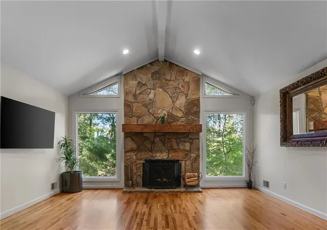 Photo 3 of Single family home for sale at 310 Saddle Crk Cir, Roswell, GA 30076 | MLS# 7778509 | Listing updated on 2026-09-17