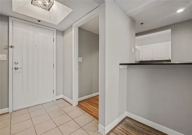 3rd image of 2870 Pharr Ct Nw, Atlanta, GA 30305