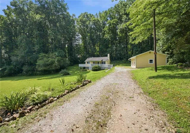 Photo 4 of Single family home for sale at 2542 Ball Ground Hwy, Canton, GA 30114 | MLS# 7736970 | Listing updated on 2026-09-16