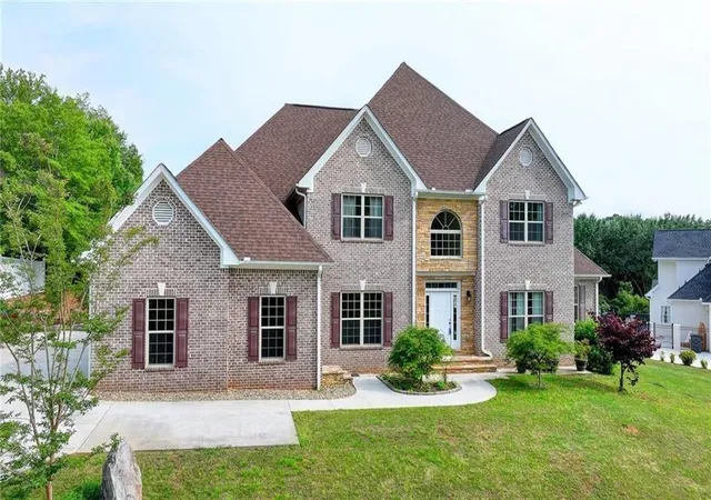 1st image of 2204 Sidney Dr, Gainesville, GA 30506 | MLS# 7780327