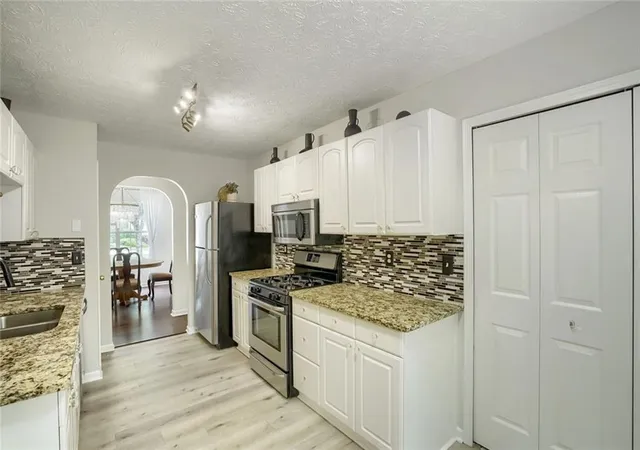 Photo 3 of Sale Pending at 633 Effie Dr, Lawrenceville, GA 30045 | MLS# 7782125 | Listing updated on 2026-10-08