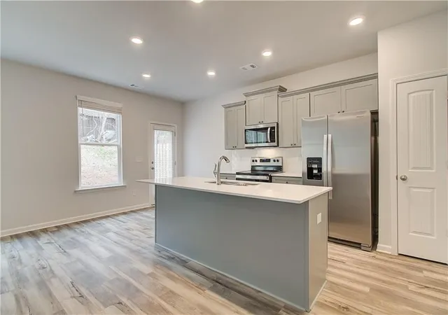 Homes for sale in Stockbridge, GA | 667 Treasure Dr, Stockbridge, GA 30281 | MLS# 7770825