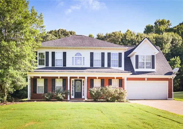 Photo 2 of Single family home for sale at 160 Stewart Holw Ln, Covington, GA 30016 | MLS# 7807158 | Listing updated on 2026-07-21