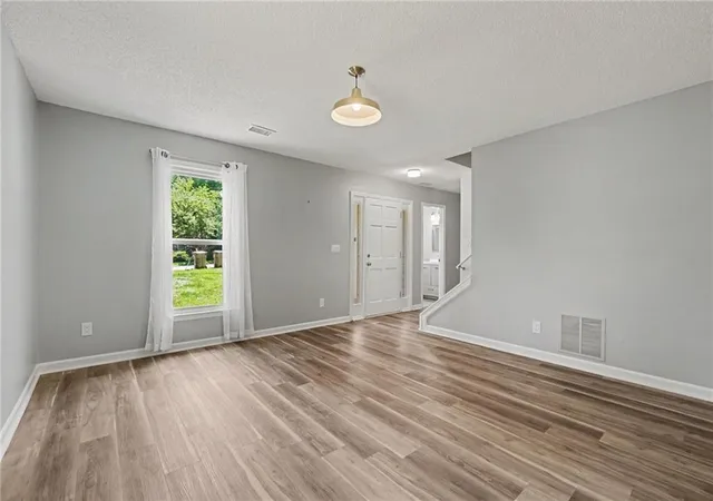 Photo 3 of Sale Pending at 4821 Olde Ml Dr, Marietta, GA 30066 | MLS# 7817324 | Listing updated on 2026-10-13