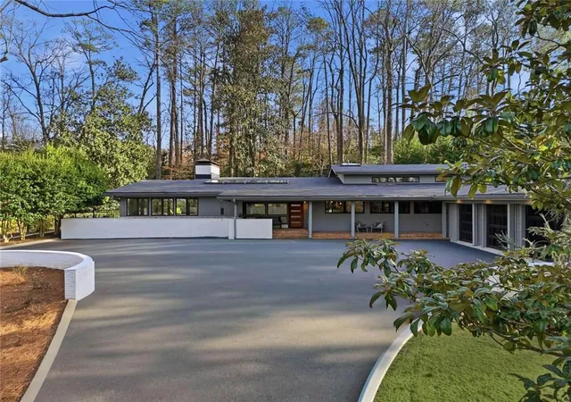 3rd image of 1805 Lenox Rd Ne, Atlanta, GA 30306 | MLS# 7733881