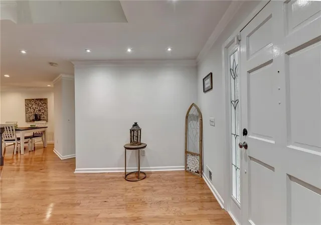5th image of 1006 Camden Ct, Sandy Springs, GA 30327 | MLS# 7801817