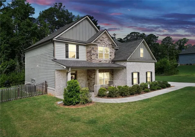 Photo 2 of Single family home for sale at 231 Homestead Cir, Forsyth, GA 31029 | MLS# 7828837 | Listing updated on 2026-09-16