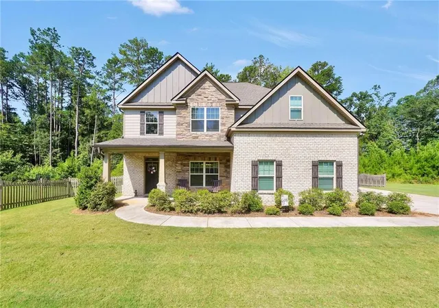 Photo 3 of Single family home for sale at 231 Homestead Cir, Forsyth, GA 31029 | MLS# 7828837 | Listing updated on 2026-09-16