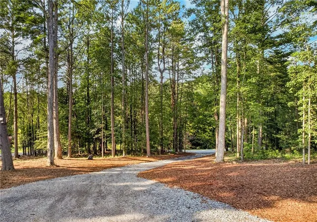 Photo 4 of Single family home for sale at 116 Reindeer Ln, Talking Rock, GA 30175 | MLS# 7823764 | Listing updated on 2026-08-20