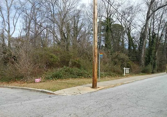 Homes for sale in Atlanta, GA | 1919 Virginia Ave, Atlanta, GA 30337 | MLS# 7730744