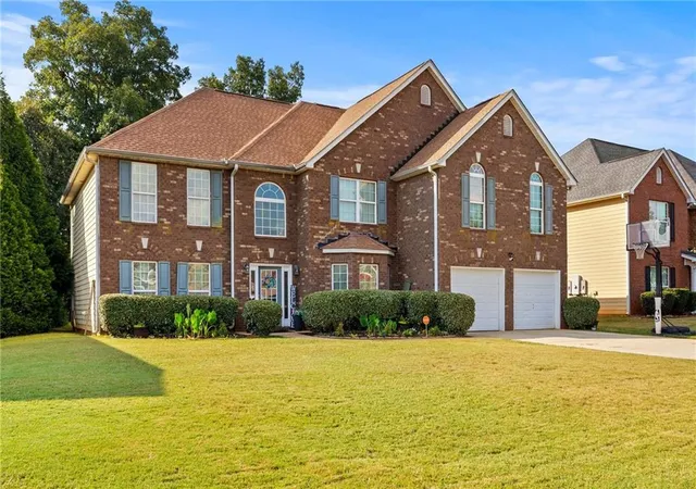 2nd image of 1107 Folkstone Dr, Mcdonough, GA 30253 | MLS# 7712696