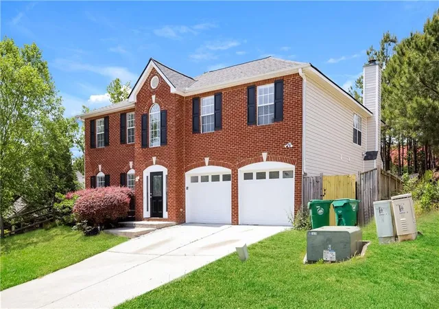 Photo 2 of Single family home for sale at 2462 Tolliver Dr, Ellenwood, GA 30294 | MLS# 7826625 | Listing updated on 2026-08-25