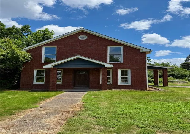 Photo 3 of Single family home for sale at 5855 Oakdale Rd Se, Mableton, GA 30126 | MLS# 7811951 | Listing updated on 2026-09-22
