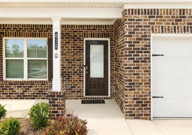 Photo 3 of Single family home for sale at 615 Clark Lake Ests Dr, Grayson, GA 30017 | MLS# 7747118 | Listing updated on 2026-09-21
