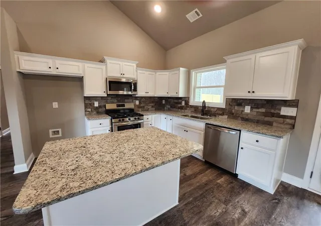 Homes for sale in Carrollton, GA | 2205 Shady Grove Rd, Carrollton, GA 30116 | MLS# 7790596