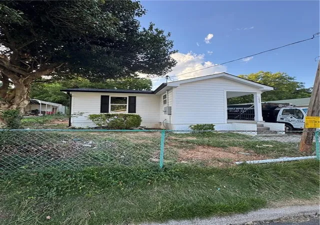 2nd image of 1039 Mill St Se, Gainesville, GA 30501 | MLS# 7808607