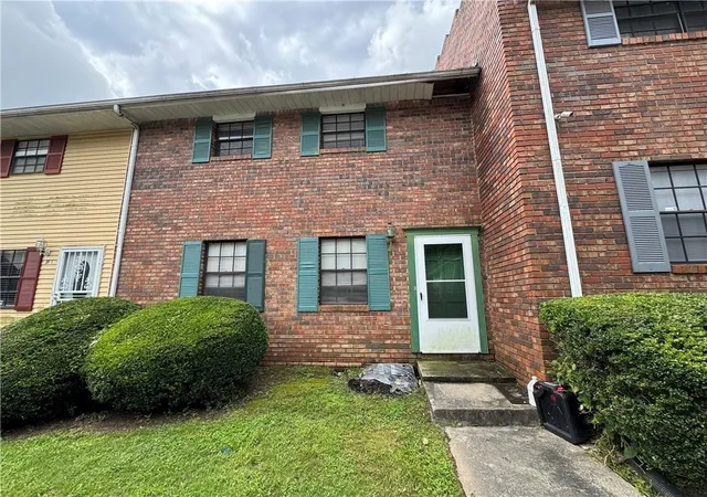 Photo 1 of Townhouse for sale at 6354 Shannon Pkwy #31F, Union City, GA 30291 | MLS# 7844139 | Listing updated on 2026-09-30