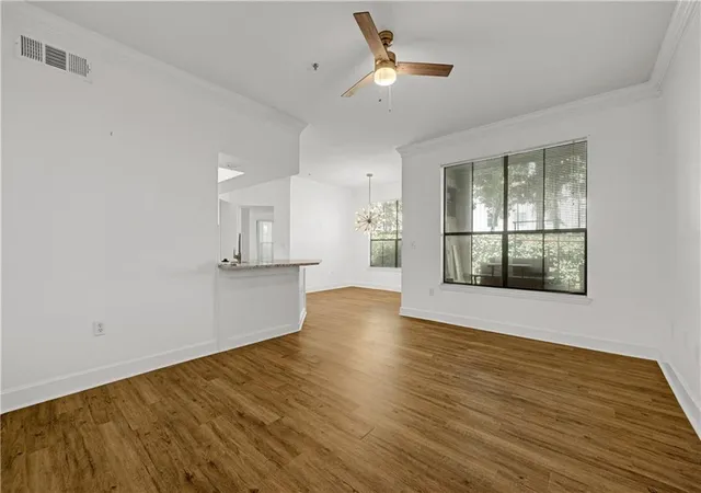 5th image of 3777 Peachtree Rd Ne, Atlanta, GA 30319