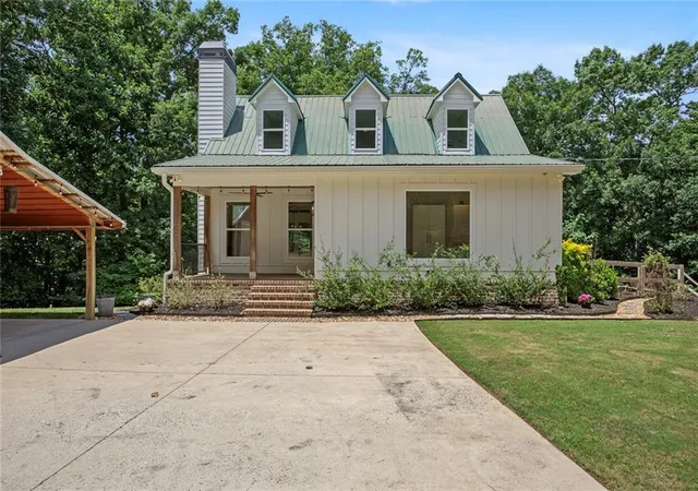 3rd image of 295 W Stowers Dr, Canton, GA 30114 | MLS# 7804498