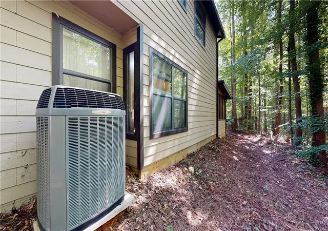 Photo 3 of Sale Pending at 6562 Oakwood Dr, Douglasville, GA 30135 | MLS# 7823437 | Listing updated on 2026-10-09