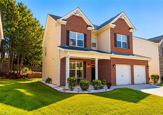 Photo 4 of Single family home for sale at 1777 Weatherbrook Cir, Lawrenceville, GA 30043 | MLS# 7829599 | Listing updated on 2026-09-18