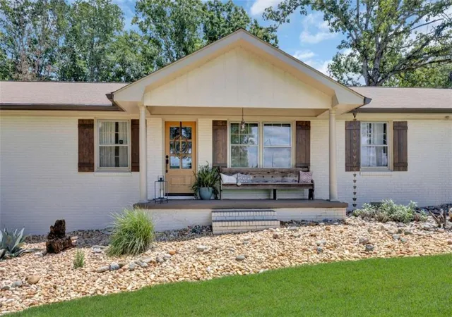 1st image of 1675 Alcovy Trestle Rd, Social Circle, GA 30025 | MLS# 7820032