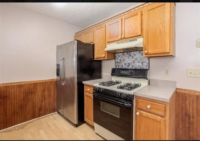 Photo 3 of Townhouse for sale at 602 Pine Tree Trl, Atlanta, GA 30349 | MLS# 7668032 | Listing updated on 2026-08-19