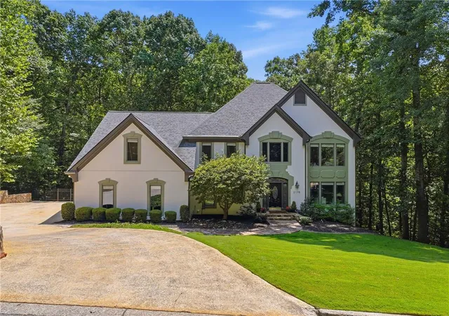Photo 1 of Single family home for sale at 2175 River Cliff Dr, Roswell, GA 30076 | MLS# 7829856 | Listing updated on 2026-09-18