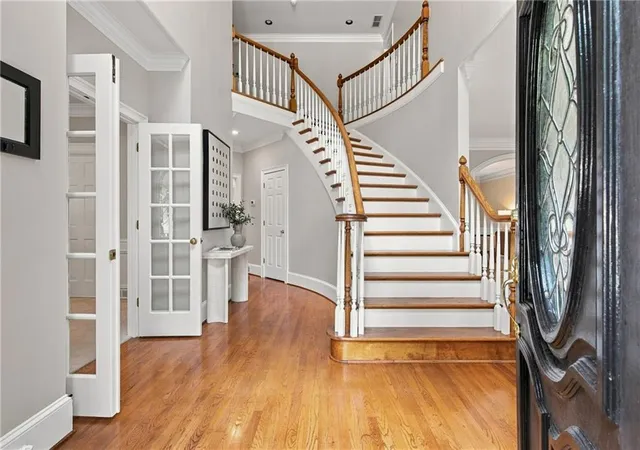 Photo 3 of Single family home for sale at 2175 River Cliff Dr, Roswell, GA 30076 | MLS# 7829856 | Listing updated on 2026-09-18