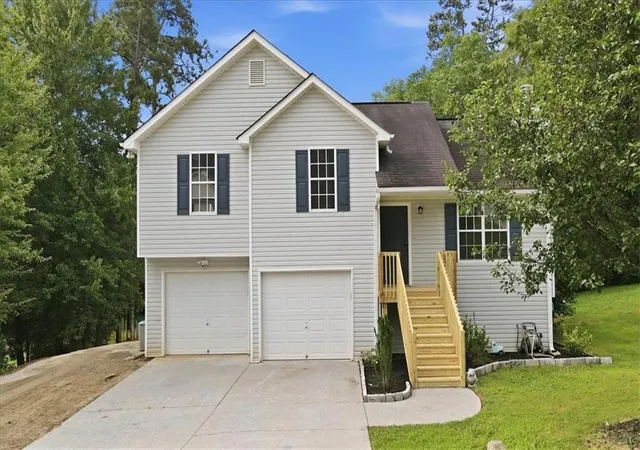 1st image of 27 Oak Grove Ln, Adairsville, GA 30103 | MLS# 7795336