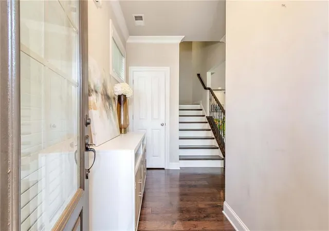 Photo 3 of Single family home for sale at 7875 Crownpoint Dr, Alpharetta, GA 30005 | MLS# 7812891 | Listing updated on 2026-09-14