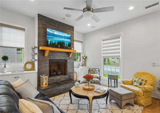 Photo 3 of Single family home for sale at 190 3rd Street, Fayetteville, GA 30214 | MLS# 7785124 | Listing updated on 2026-09-05