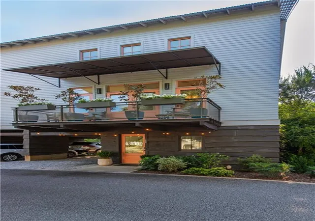 Photo 2 of Townhouse for sale at 104 Mattie Br Se, Atlanta, GA 30316 | MLS# 7827757 | Listing updated on 2026-09-13