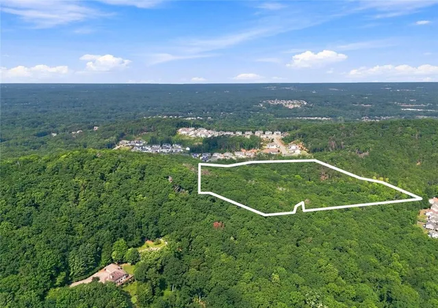 Photo 4 of Land for sale at 0 Manor Hl Trl, Marietta, GA 30066 | MLS# 7816166 | Listing updated on 2026-08-13