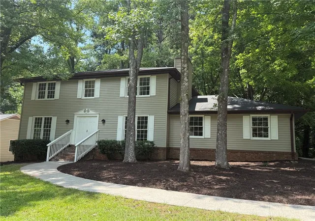 Homes for sale in Stone Mountain, GA | 5264 Golfcrest Cir, Stone Mountain, GA 30088 | MLS# 7798681