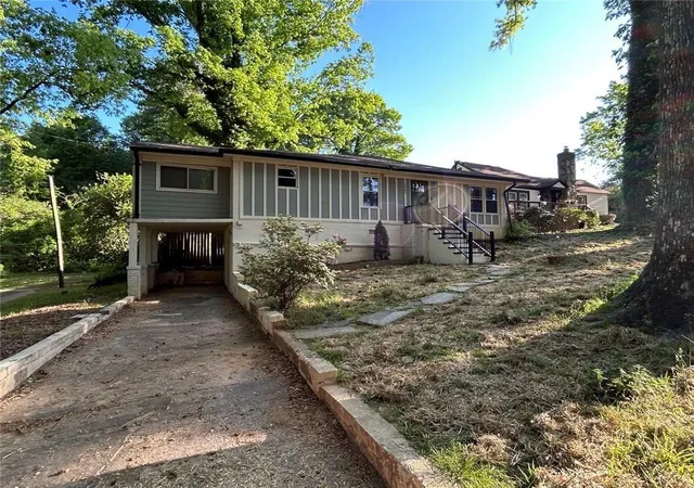 2nd image of 2469 Stone Rd, Atlanta, GA 30344 | MLS# 7754687