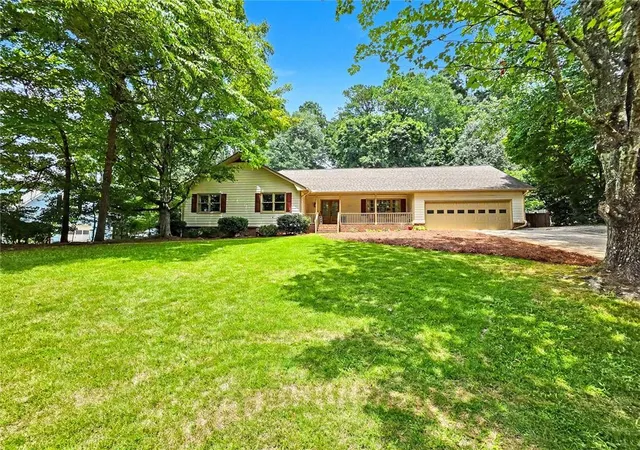 2nd image of 626 Hunt Station Dr, Lawrenceville, GA 30044 | MLS# 7807827