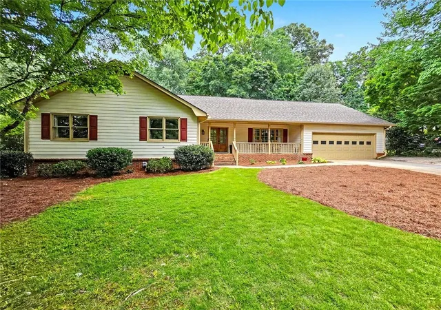 Photo 3 of Single family home for sale at 626 Hunt Sta Dr, Lawrenceville, GA 30044 | MLS# 7807827 | Listing updated on 2026-08-23