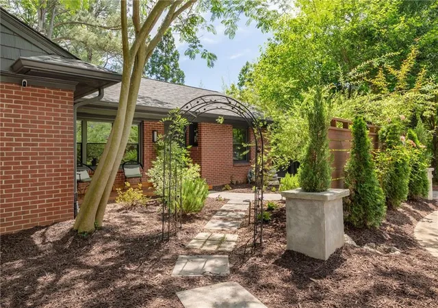 2nd image of 2413 N Decatur Rd, Decatur, GA 30033 | MLS# 7765345