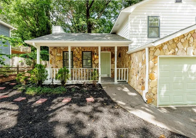 1st image of 627 Ridge Ave, Stone Mountain, GA 30083 | MLS# 7774985