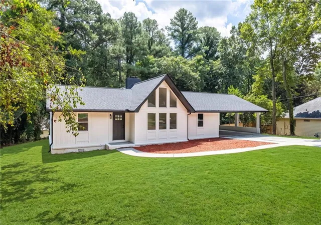 2nd image of 3214 Kimberly Woods Ct Sw, Lilburn, GA 30047 | MLS# 7820965