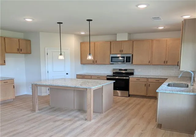 Photo 2 of Single family home for sale at 735 Rodeo Dr, Auburn, GA 30011 | MLS# 7795468 | Listing updated on 2026-08-29