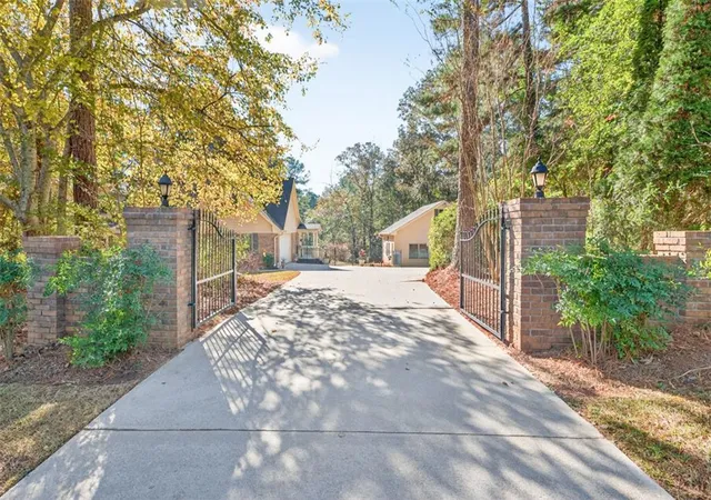 image of 2150 Oglesby Bridge Rd Sw, Conyers, GA 30094 | MLS# 7805982